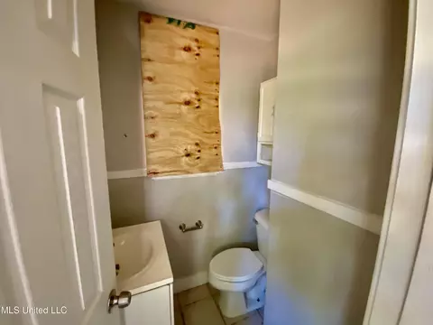 2668 Key St, Jackson, MS 39212 photo 5