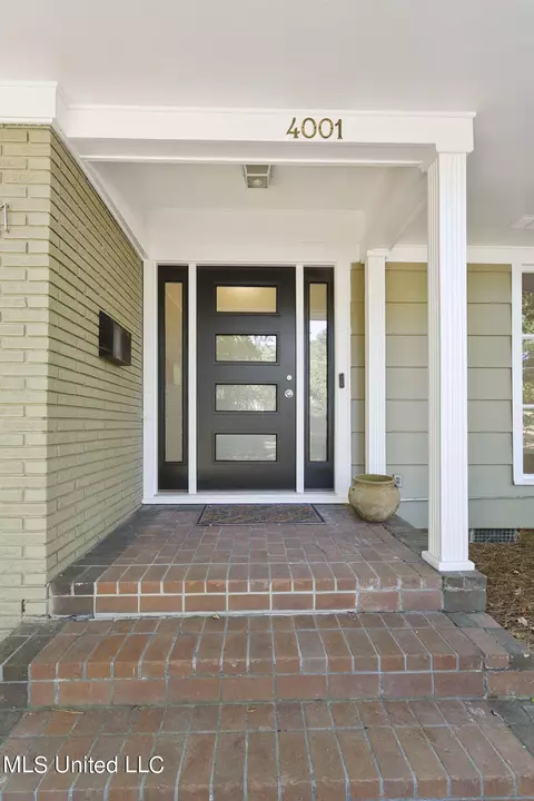 4001 Cabell Ln, Jackson, MS 39206 photo 2