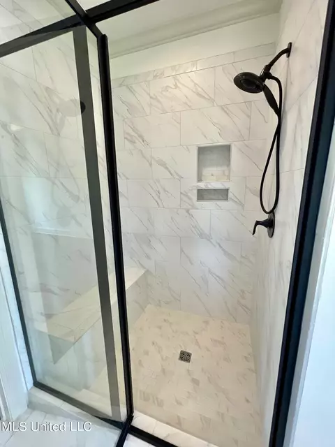 Bath - 351 Wellstone Pl, Madison, MS 39110 photo 5 of 9