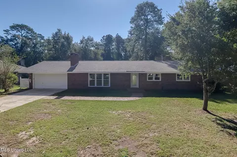 19 55th St, Gulfport, MS 39507