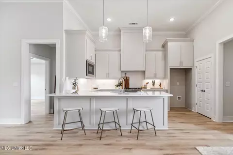 Kitchen - 1016 Kensington Dr, Flowood, MS 39232 photo 1 of 3