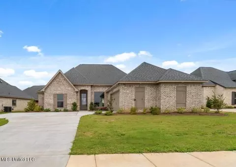1016 Kensington Dr, Flowood, MS 39232