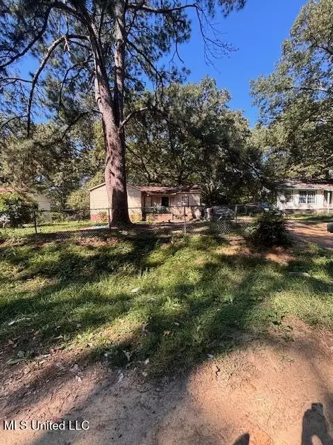 1021 E Westhaven Dr, Jackson, MS 39209 photo 1