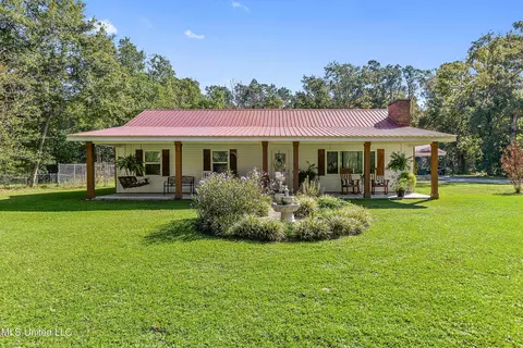 15490 Highway 603, Kiln, MS 39556