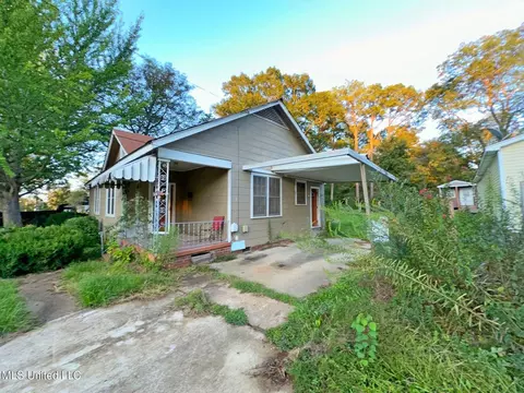 3472 N Liberty St, Canton, MS 39046