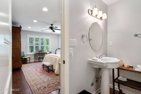 Bedroom - 412 Bedford Ln, Hernando, MS 38632 photo 8 of 8