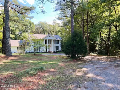 Exterior - 420 Ruffin Dr, Sardis, MS 38666 photo 2 of 10