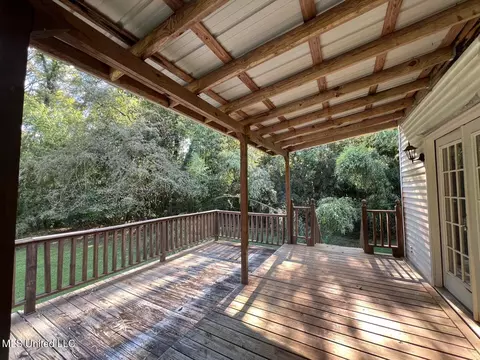 Exterior - 420 Ruffin Dr, Sardis, MS 38666 photo 5 of 10