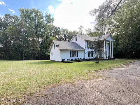 Exterior - 420 Ruffin Dr, Sardis, MS 38666 photo 7 of 10