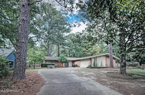 5216 Saratoga Dr, Jackson, MS 39211 photo 4