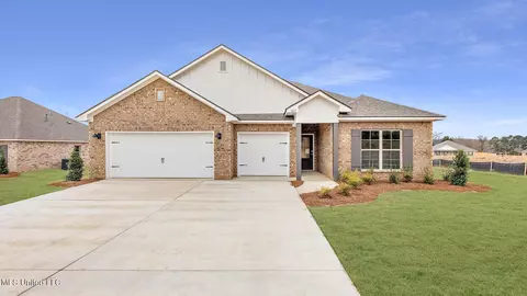 105 Saratoga Springs Ave, Clinton, MS 39056