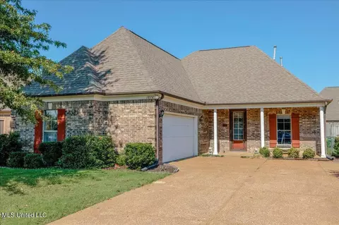 1870 Lindsey Ln, Southaven, MS 38672
