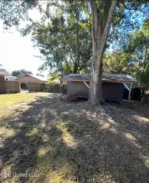 Exterior - 3948 Riverpine Dr, Moss Point, MS 39563 photo 7 of 8