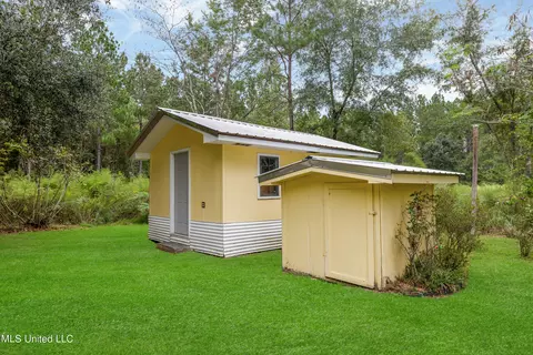 9700 Wire Rd, Vancleave, MS 39565 photo 3
