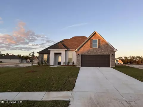 12008 Erik Ct, Ocean Springs, MS 39564