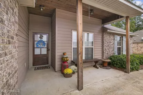 717 Lexington Dr, Florence, MS 39073 photo 4