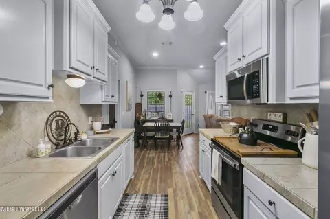717 Lexington Dr, Florence, MS 39073 photo 15
