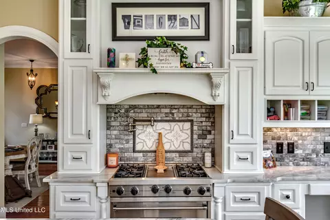 Kitchen - 380 Catlett Rd, Madison, MS 39110 photo 4 of 6