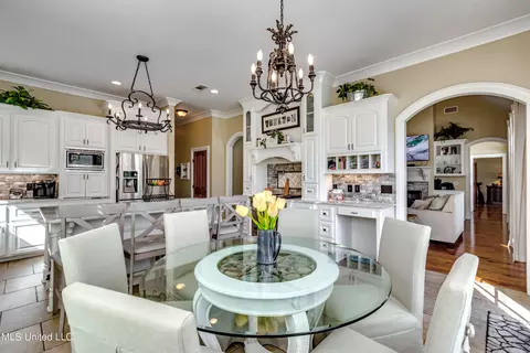 Dining - 380 Catlett Rd, Madison, MS 39110 photo 4 of 7