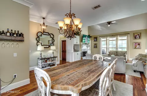 Dining - 380 Catlett Rd, Madison, MS 39110 photo 3 of 7