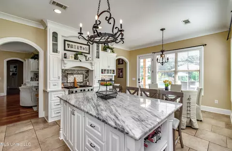 Kitchen - 380 Catlett Rd, Madison, MS 39110 photo 3 of 6