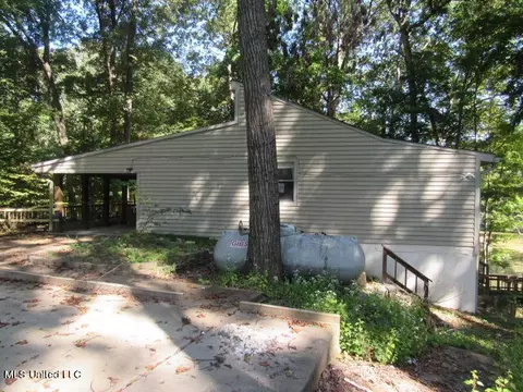 2016 Wewoka Cv, Hernando, MS 38632