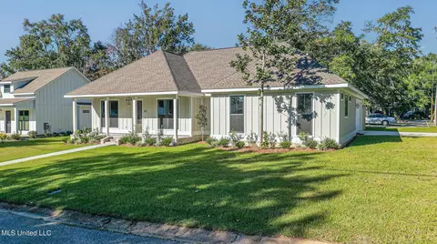 113 Driftwood Dr, Long Beach, MS 39560