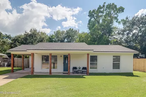 106 Bradford Cir, Ocean Springs, MS 39564