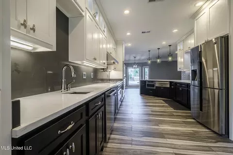 Kitchen - 13501 Big Bend Rd, Moss Point, MS 39562 photo 1 of 4