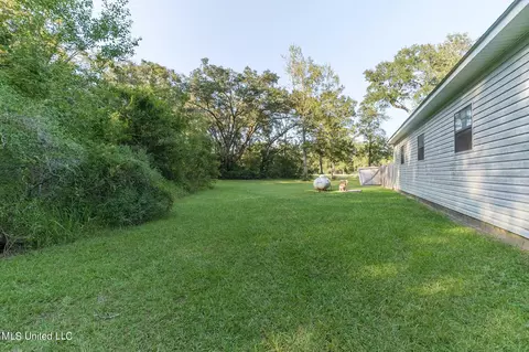 Exterior - 13501 Big Bend Rd, Moss Point, MS 39562 photo 6 of 7