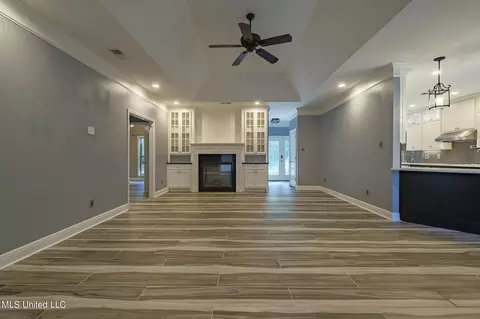 Living - 13501 Big Bend Rd, Moss Point, MS 39562 photo 1 of 5
