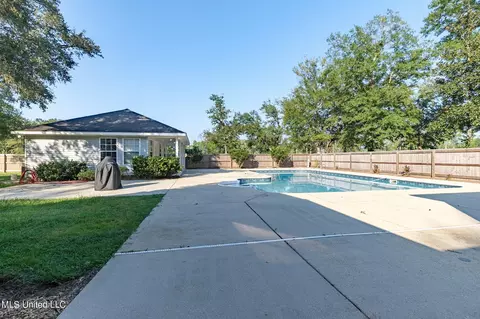 Exterior - 13501 Big Bend Rd, Moss Point, MS 39562 photo 3 of 7