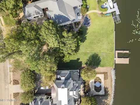 143 Overlook Pointe Dr, Ridgeland, MS 39157