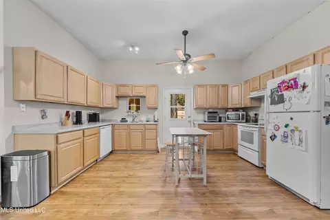 9450 Boyette Rd, Biloxi, MS 39532 photo 10