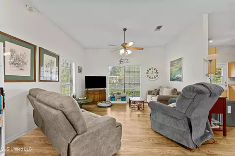 9450 Boyette Rd, Biloxi, MS 39532 photo 8