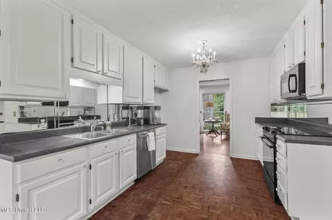 4654 Katherine Blvd, Jackson, MS 39211 photo 15
