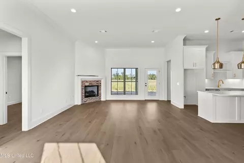 Living - 420 Baleigh Way, Canton, MS 39046 photo 1 of 1