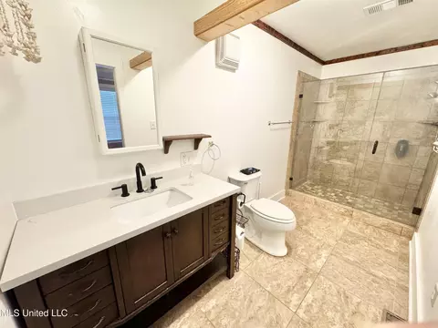 Bath - 735 Dougherty St, Coldwater, MS 38618 photo 1 of 2
