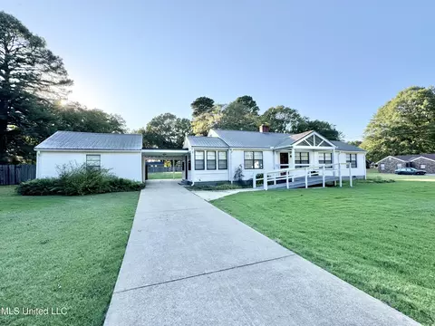 Exterior - 735 Dougherty St, Coldwater, MS 38618 photo 3 of 12