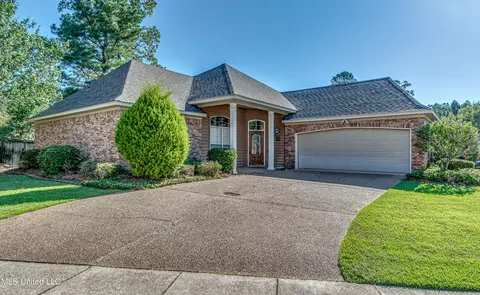 Exterior - 801 Hambridge Ct, Brandon, MS 39047 photo 3 of 11