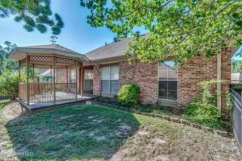 Exterior - 801 Hambridge Ct, Brandon, MS 39047 photo 8 of 11