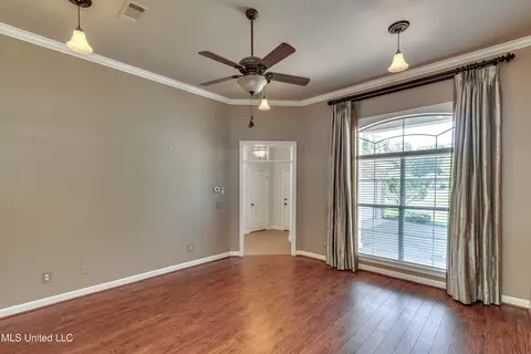 Living - 801 Hambridge Ct, Brandon, MS 39047 photo 4 of 6