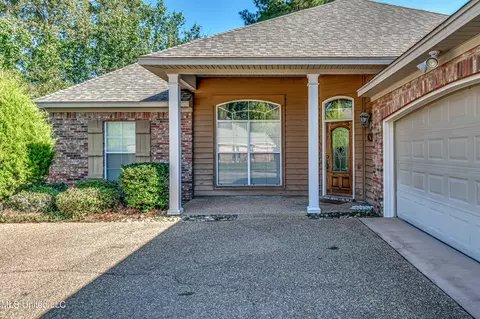 Exterior - 801 Hambridge Ct, Brandon, MS 39047 photo 5 of 11