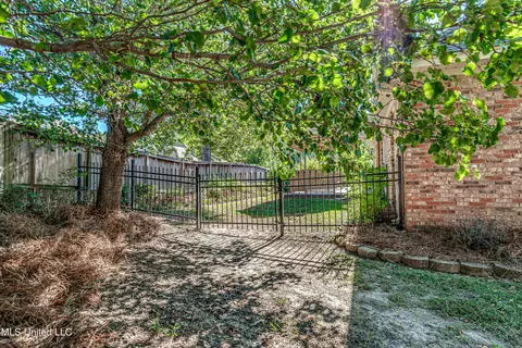 Exterior - 801 Hambridge Ct, Brandon, MS 39047 photo 7 of 11