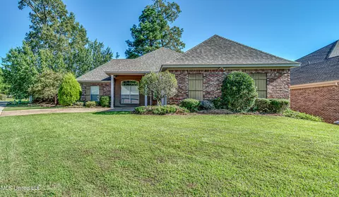 Exterior - 801 Hambridge Ct, Brandon, MS 39047 photo 2 of 11