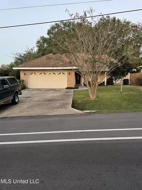 89348 E Diamondhead Dr, Diamondhead, MS 39525 photo 1