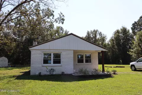 231 Jodie Baxter Rd, Lucedale, MS 39452
