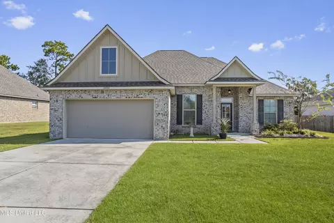 14800 Calcutta Dr, Gulfport, MS 39503