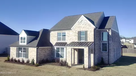 13750 Landry Ln, Olive Branch, MS 38654