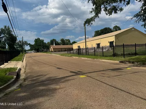 2566 Williamson Ave, Jackson, MS 39213 photo 15